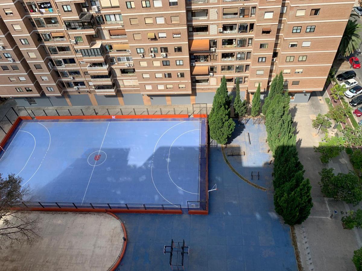 Con Cama Individual, Piso Compartido En Avenida Blasco Ibanez Valencia